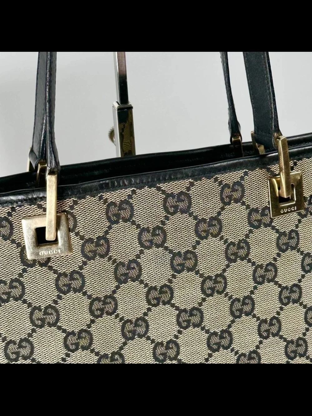 Gucci Monogram Canvas Tote Bag in Beige/Black
